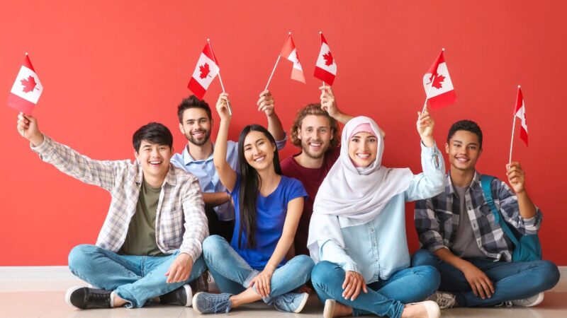 Hundreds of Thousands of Foreign Students Study in Canada